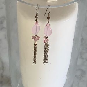 Simple pink dangling earrings